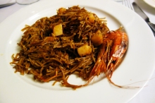 A rossejat de fideos with prawns at El Far in Llafranc