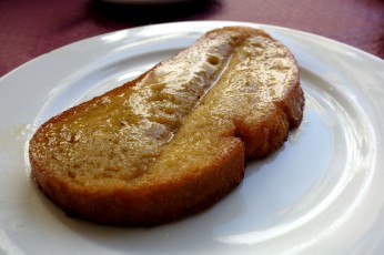 Torrijas (Bread soaked in Honey) at La Parisien in Cádiz